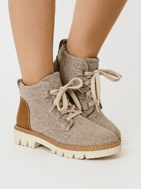 Corkys Campfire Boots – Sand Knit Lug-Sole Booties